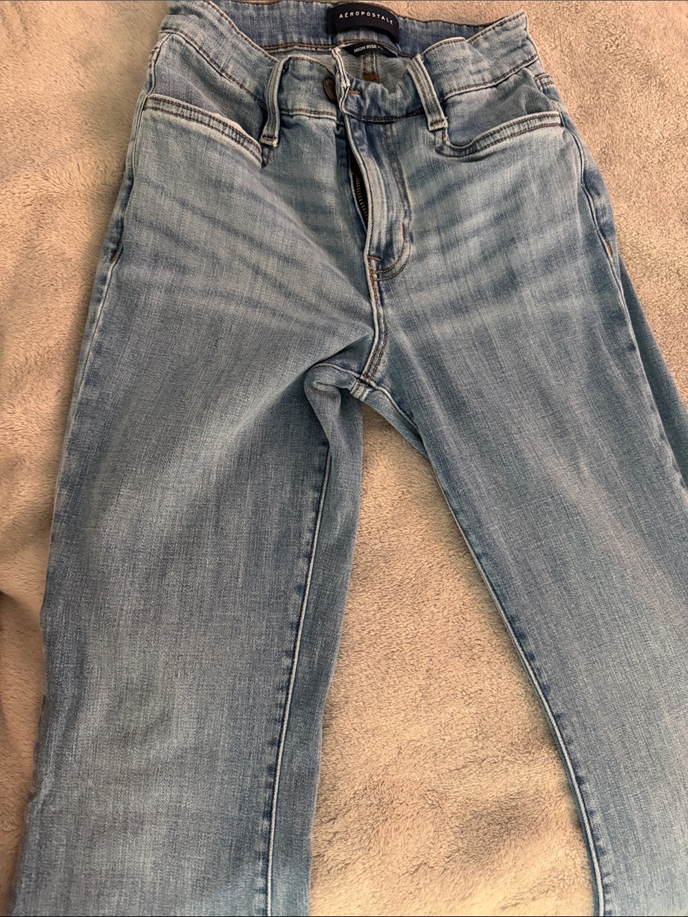 Aeropostale Light Wash Women's Skinny Jeans
